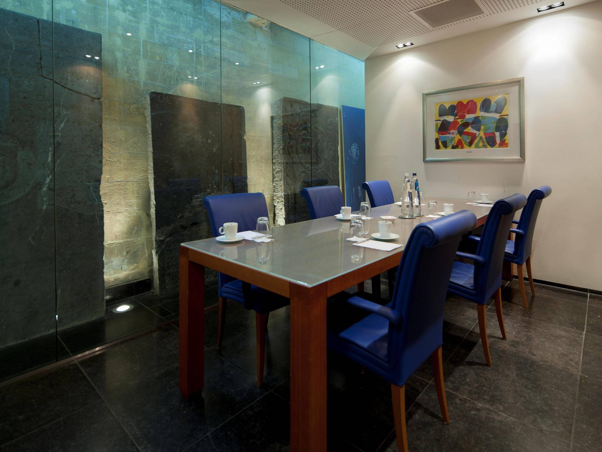 Kruisherenhotel Maastricht - Oostwegel Collection, Member Of Design Hotels Bagian luar foto The boardroom